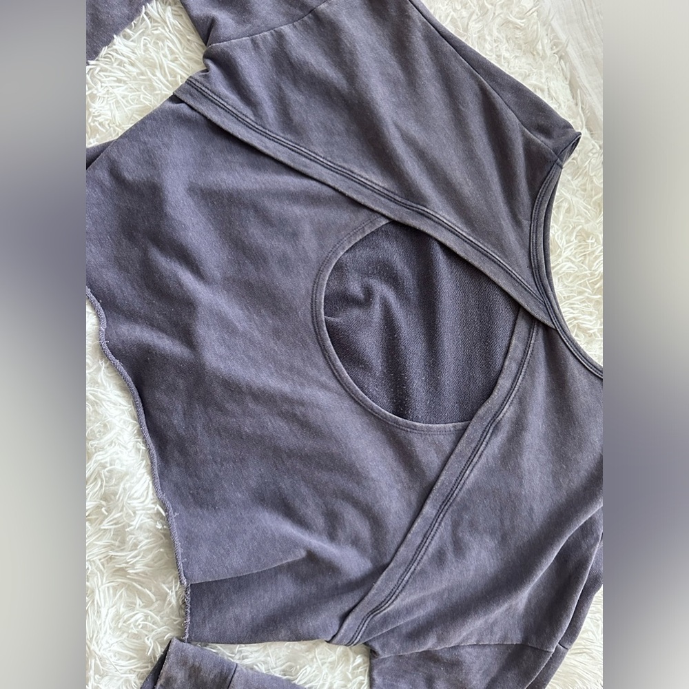 Purple crew neck - Picture 2 of 4